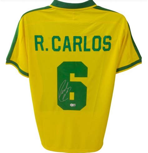 roberto carlos jersey number